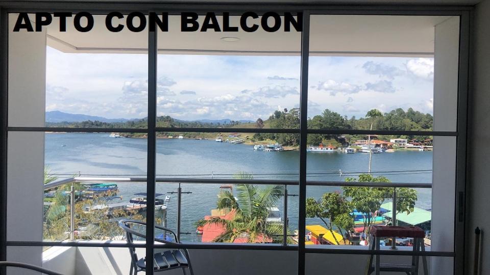 Apartamentos View, Calle Del Malecon Frente Al Lago Guatapé Exterior foto